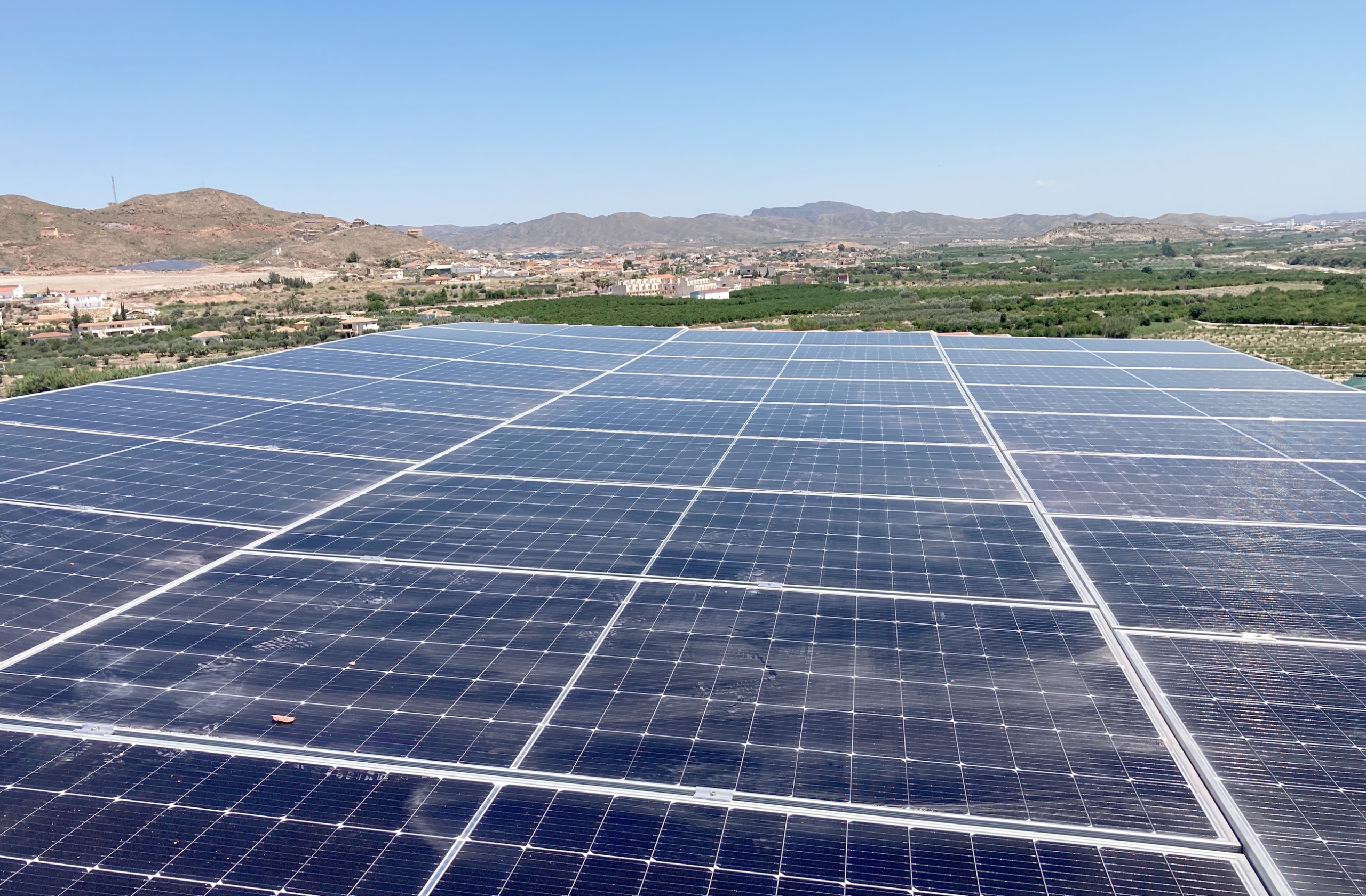 INSTALACIÓN DE PANELES EN ALMANZORA (ALMERÍA)