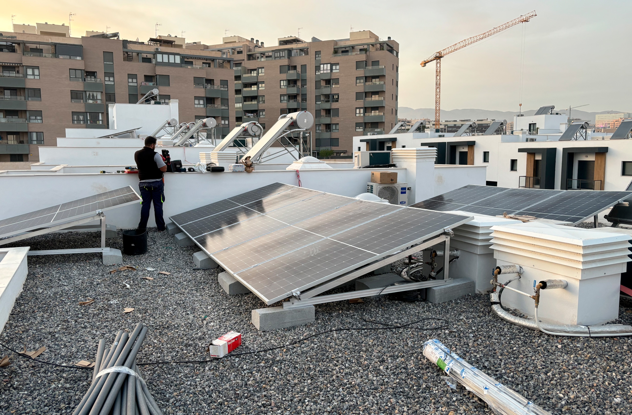 INSTALACIÓN DE PANELES EN ALMERÍA