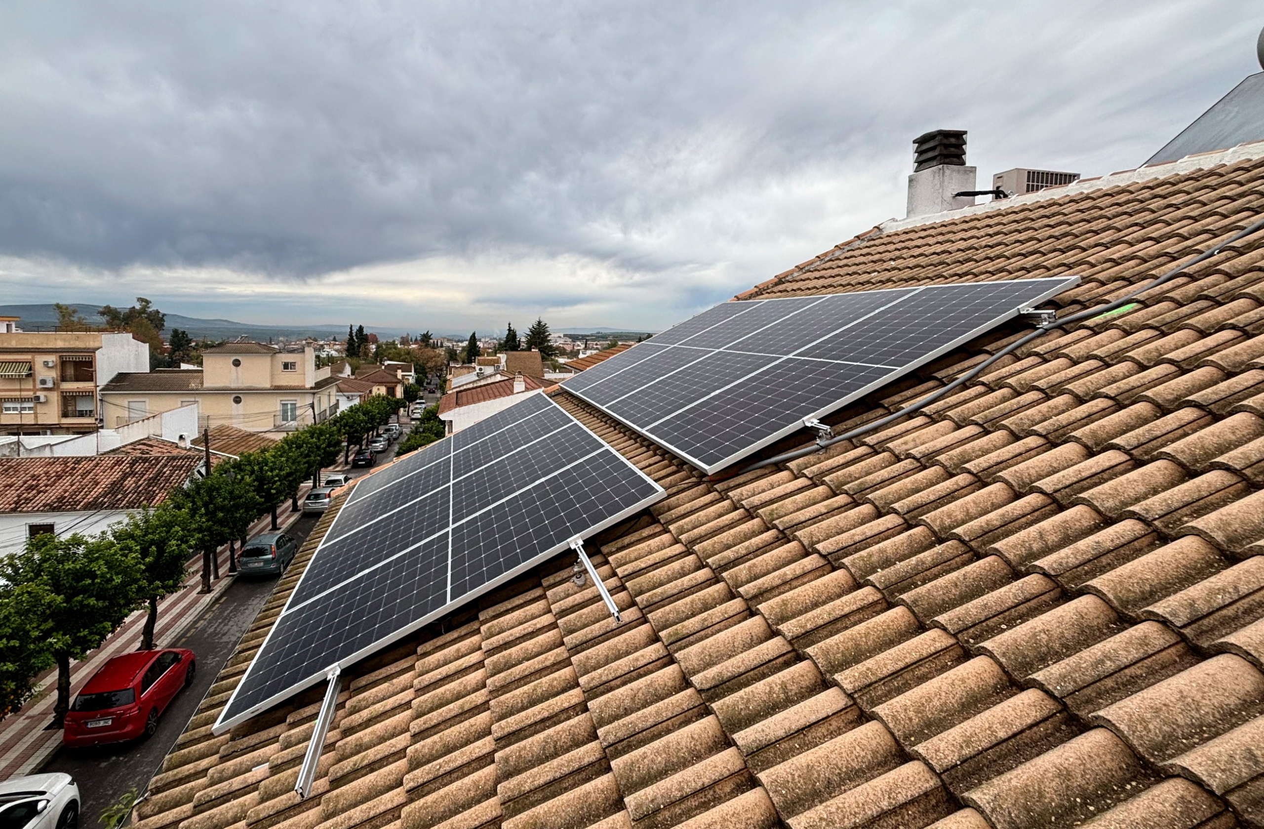 INSTALACIÓN PANELES EN CABRA (CÓRDOBA)