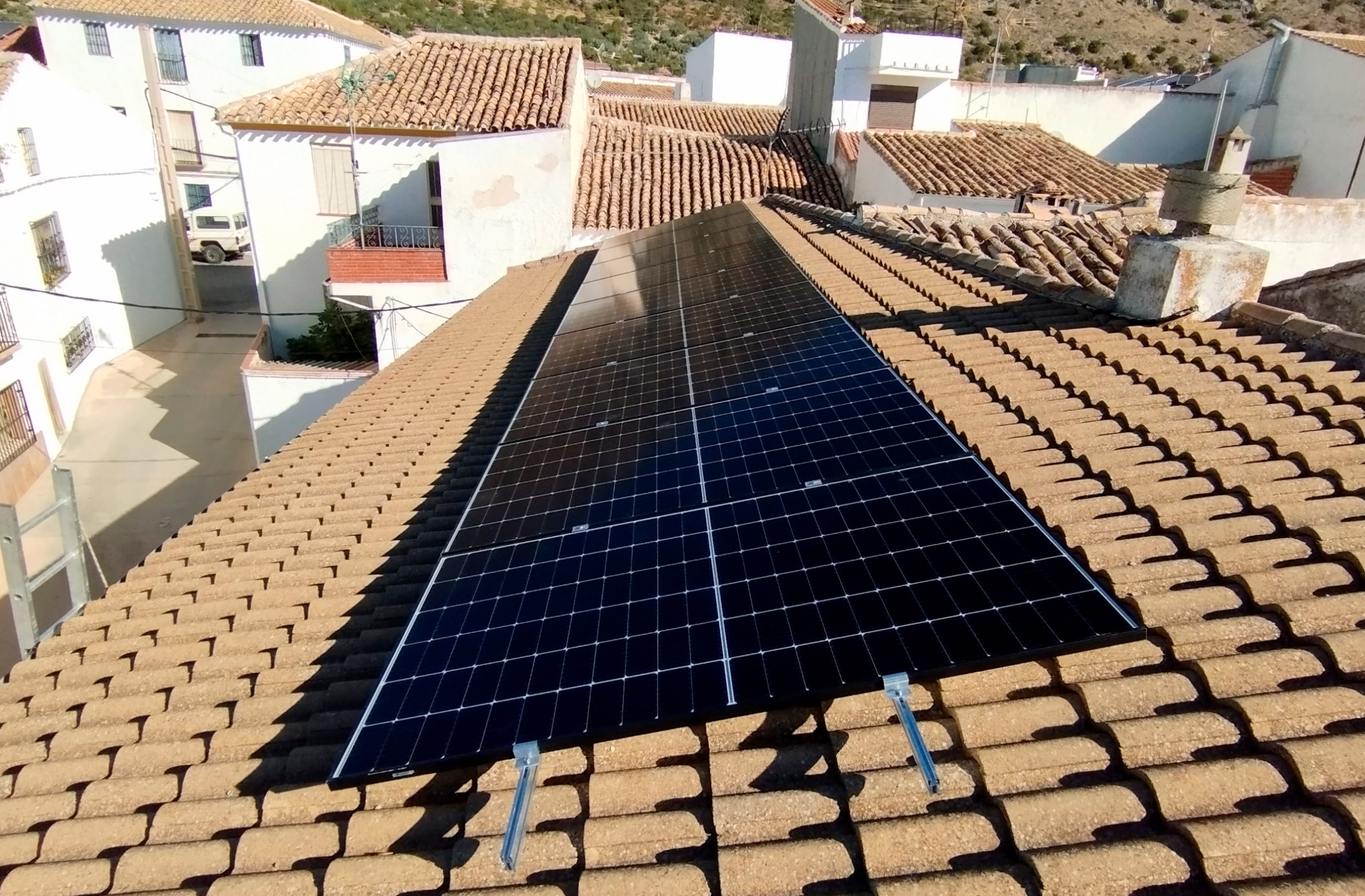 INSTALACIÓN PANELES EN EL ESPARRAGAL (MURCIA)