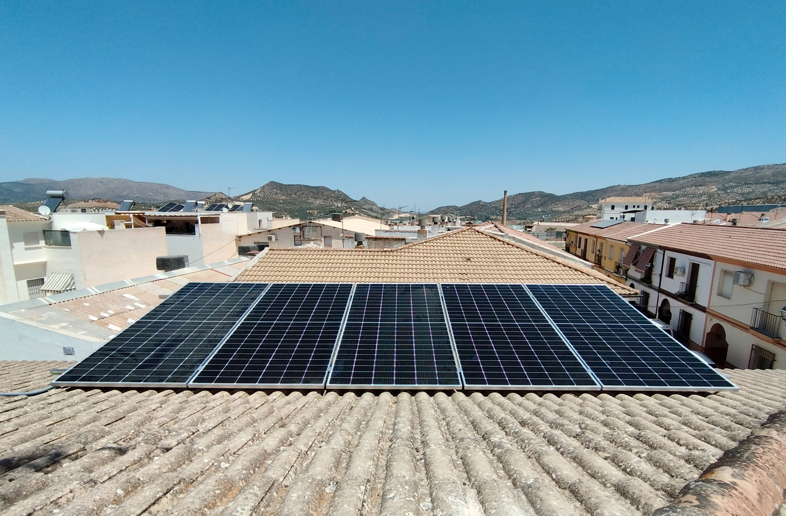 INSTALACIÓN PANELES PRIEGO DE CÓRDOBA (CÓRDOBA)