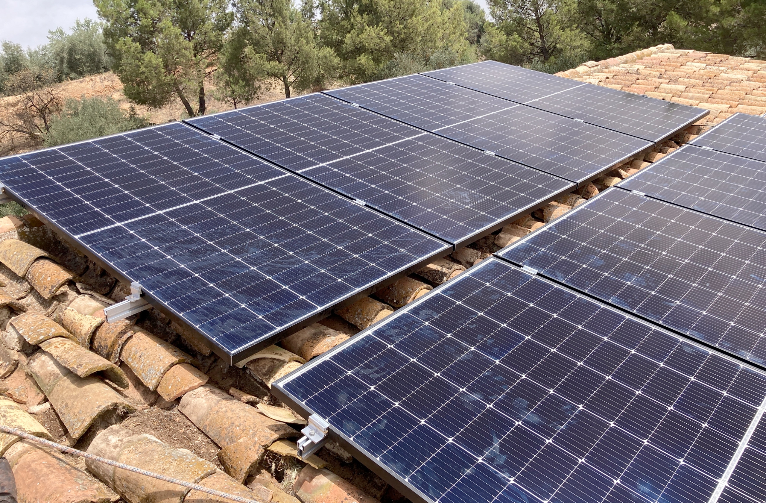 INSTALACION PANELES EN ZAGRILLA (CÓRDOBA)