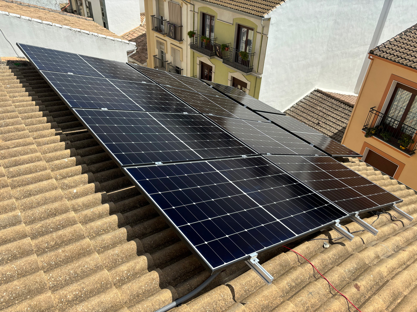 INSTALACIÓN DE PANELES EN PRIEGO DE CÓRDOBA